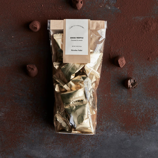 Cocoa truffle with coconut and crunch