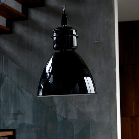 Lampe, Volumen, Schwarz