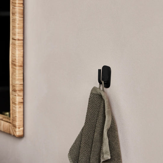 Haken, Pati, Schwarz