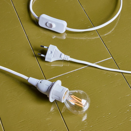 E14 Socket, HDBursa, Hvid