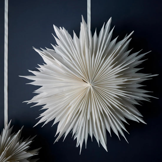 Star, HDDust, Off-white