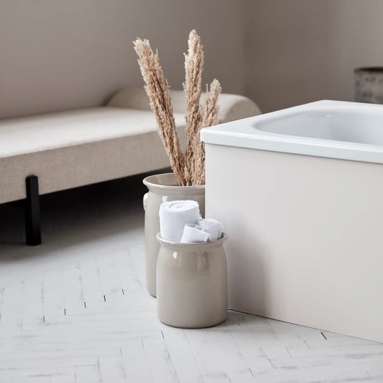 Ceramic jar, Shellish grey