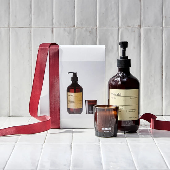 Gift box, Northern Dawn Hand Soap + Dark Wood Candle, 490|60 ml|g