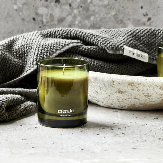 Scented candle, Lavender rain, 200 g