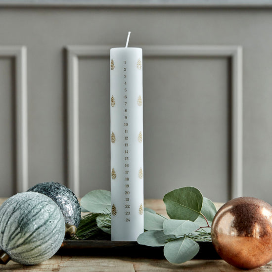 Calendar candle, HDEvery, White