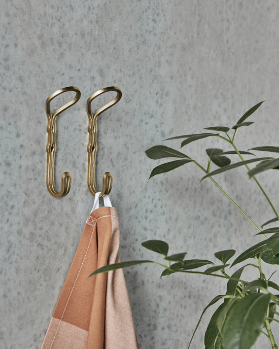 Hooks, HDYra, Brass finish