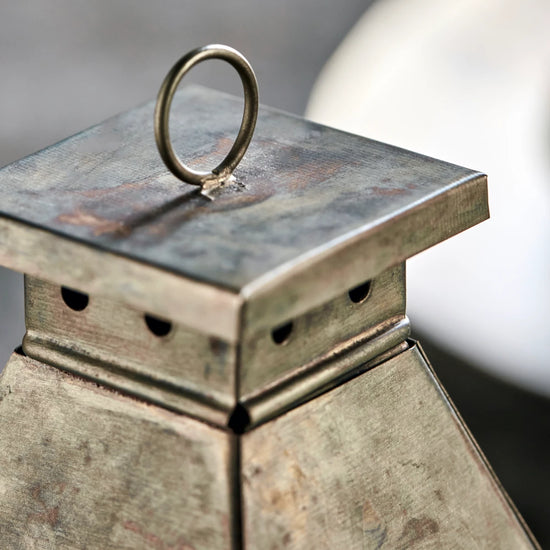 Hurricane, HDTilka, Antique brass