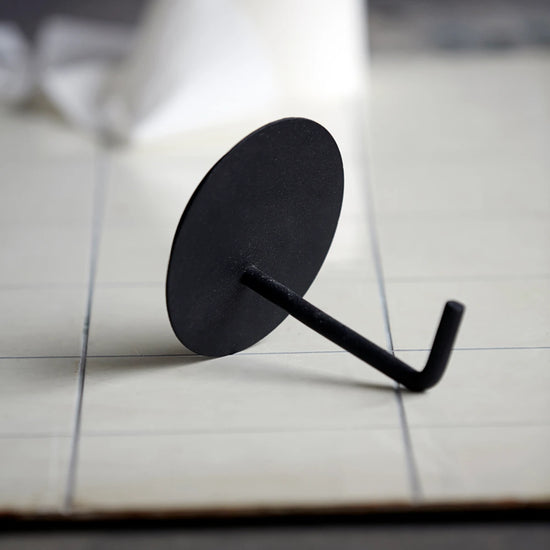 Toilettenpapierhalter, Text, Schwarz