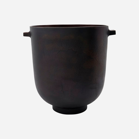 Planter, HDFoem, Browned brass finish