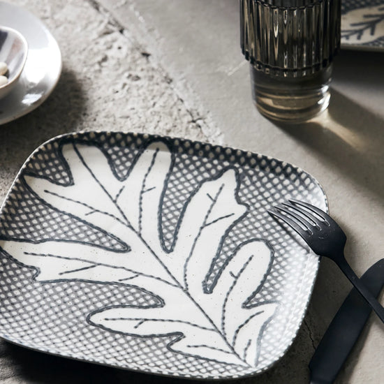 Teller, HDEiche, Grau/Blau