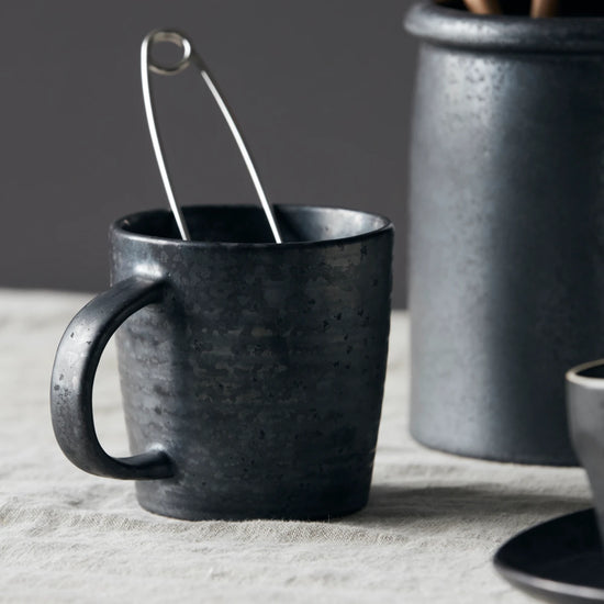 Tasse, Pion, Schwarz/Braun
