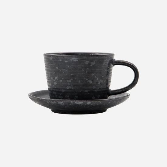 Tasse m. Untertasse, HDPion, Schwarz/Braun