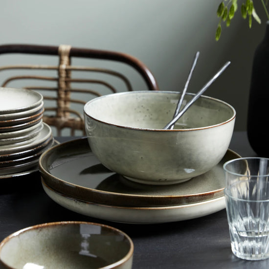 Schüssel, Lake, Grau