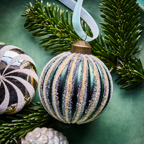 Christmas ornament, HDFrost, Green