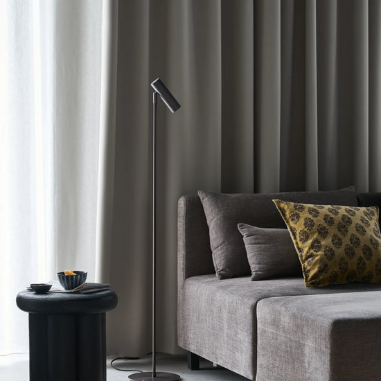 Gulvlampe, HDNorm, Sort antik