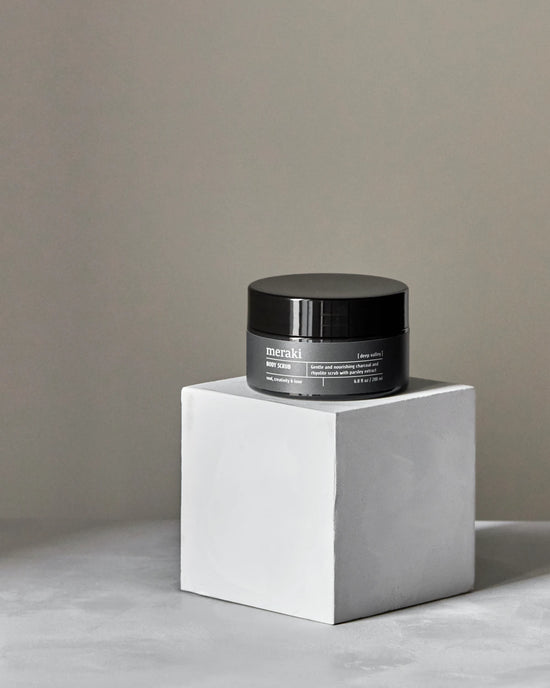 Aktivkohle-Körperpeeling, Deep valley, 200 ml