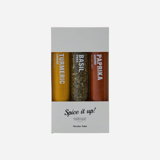 Spices, Basil, paprika chilli, turmeric, 11|42|57 g|g|g