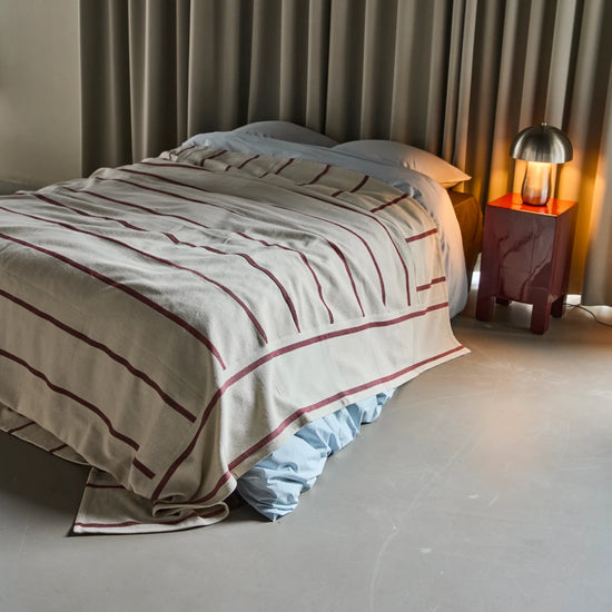 Bed throw, HDNula, Off-white, Dark red