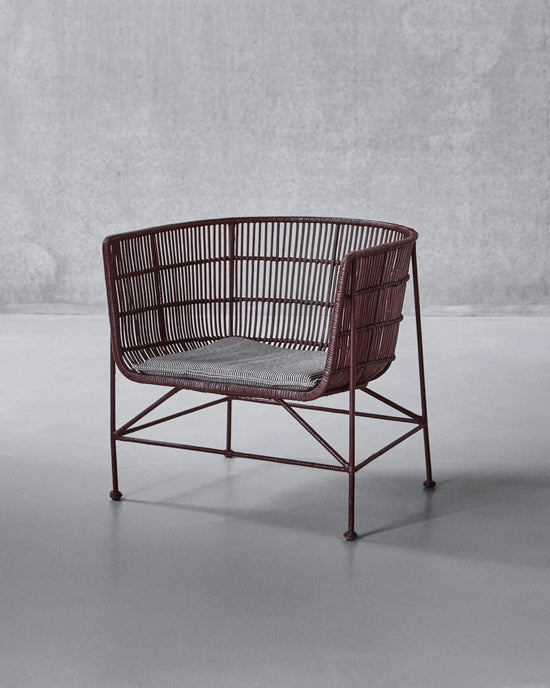 Lounge chair, HDCuun, Mulberry