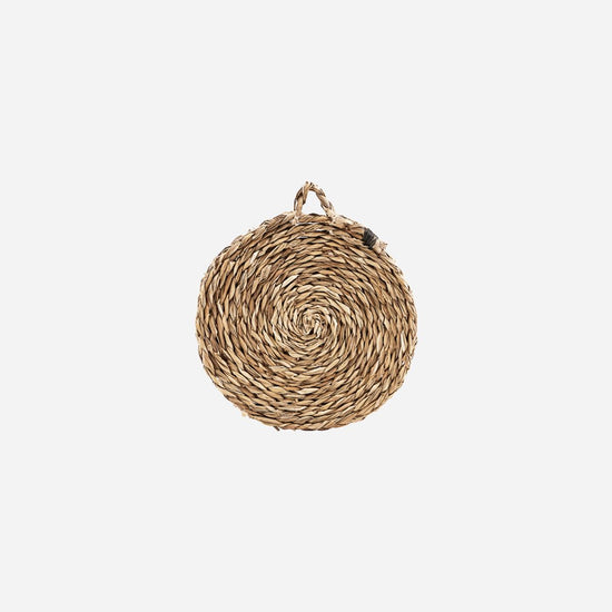 Trivet, NVAcain, Nature