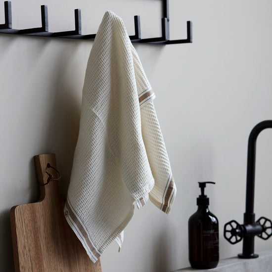 Tea towels, Bihar, Nougat